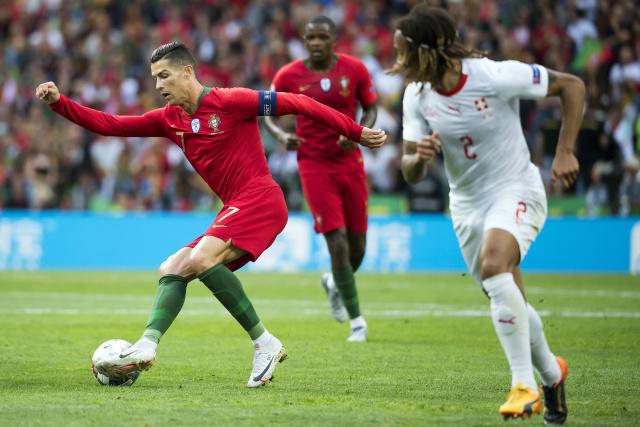 中国女篮出征奥运预选赛 大年初一对阵法国队