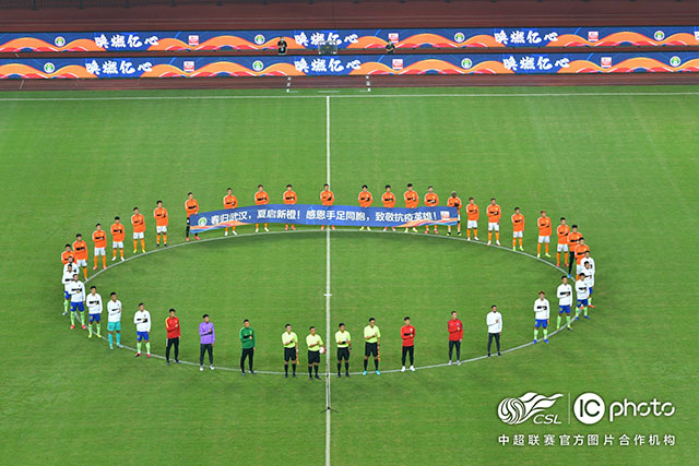 冯莱重返上海男篮 与费雷尔成新赛季外援搭档